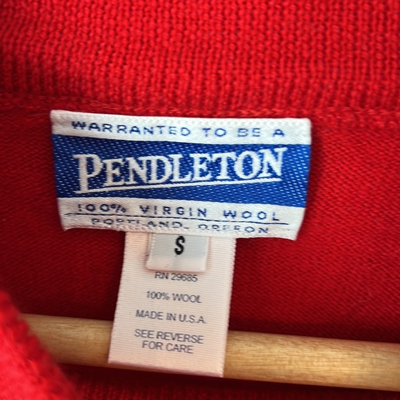 Red Pendleton sweater - Picture 2 of 3
